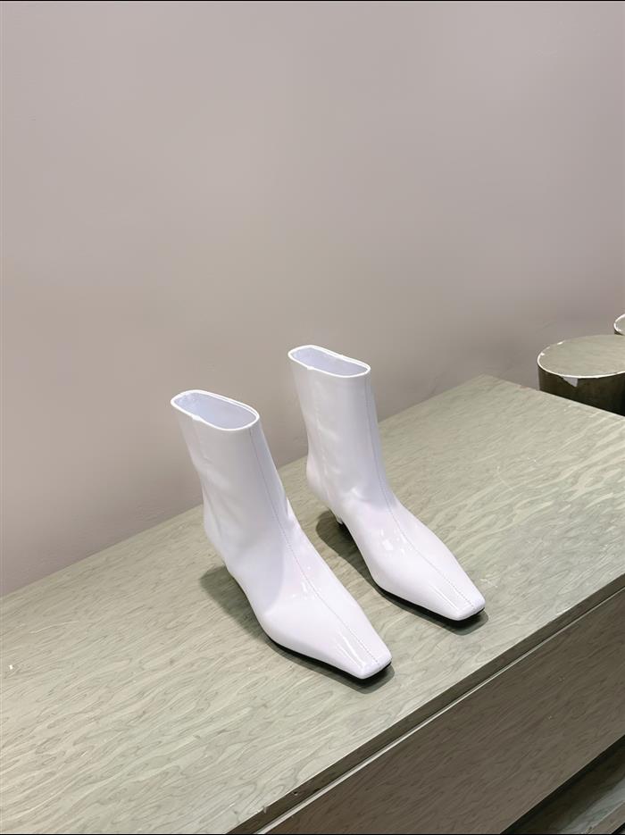 20251128174410163 360